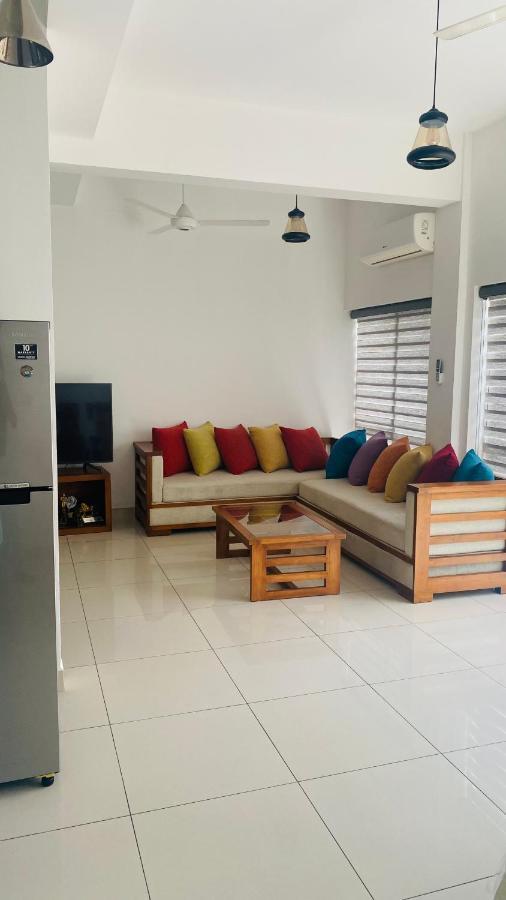 Luxe Highway Residencies Apartment *