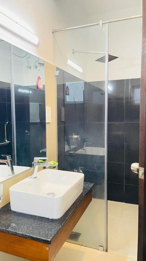 Luxe Highway Residencies Apartment Kottawa