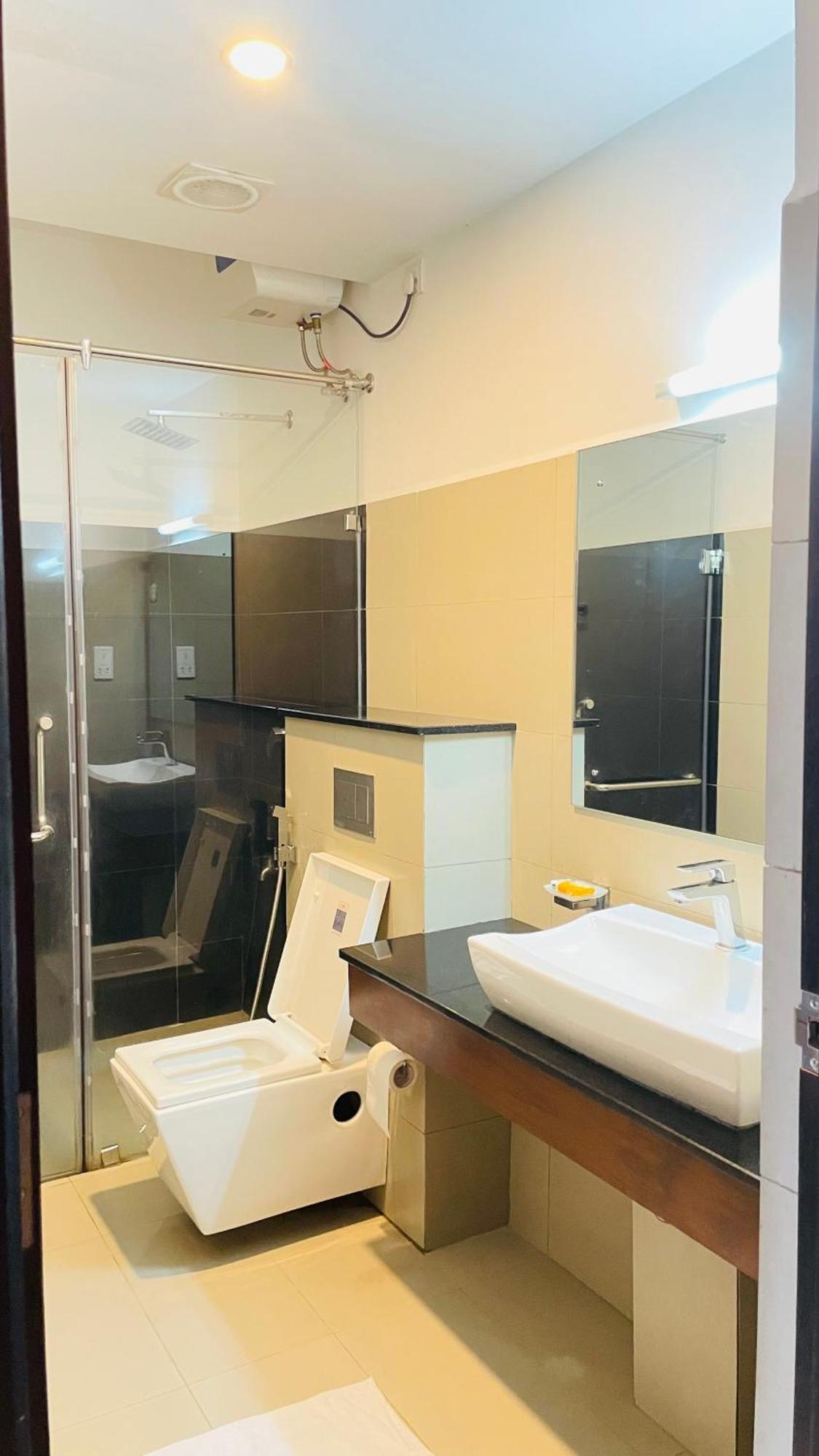 Luxe Highway Residencies Kottawa